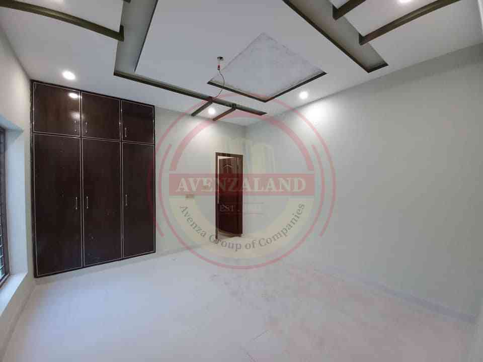 1 Kanal house available for rent in Wapda town phase 1 Multan.