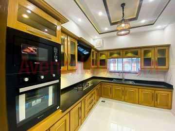  10 Marla House for Sale Bahria Town Lahore