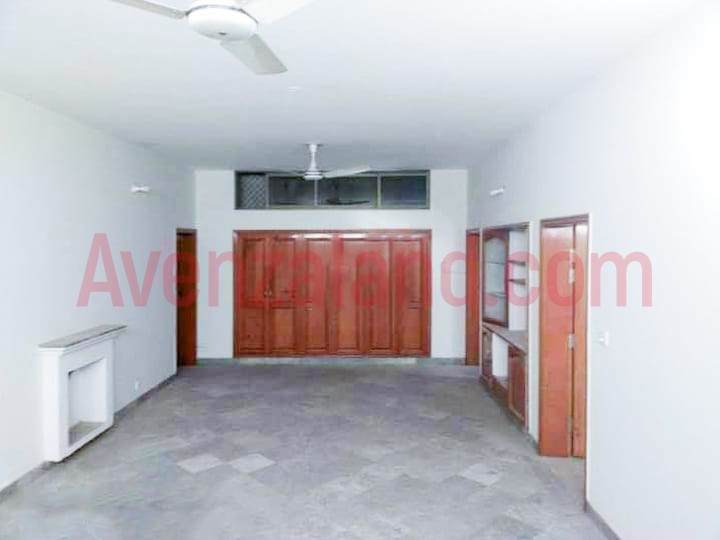 10 Marla House for Sale in Hayatabad Phase 6 Peshawar