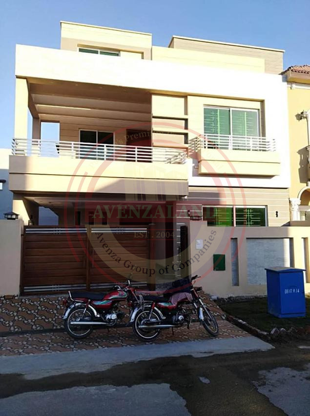 8 Marla House available for sale in Bahria Orchard Lahore