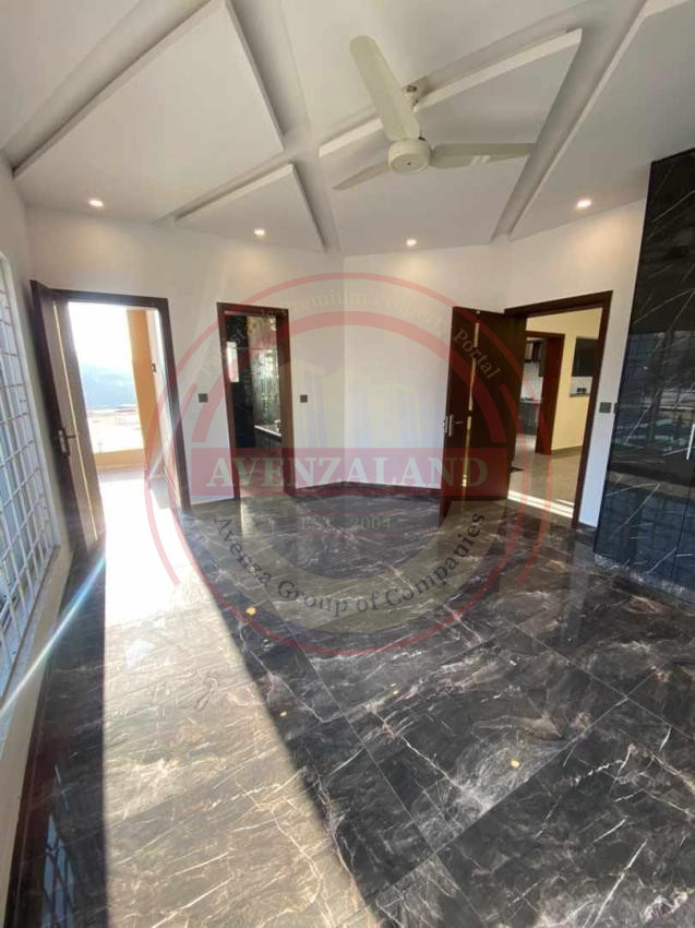 10 Marla House Available For Sale In Bahria Town Phase 2 Rawalpindi