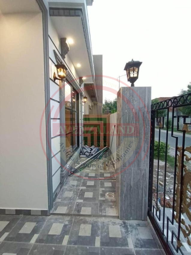 5 Marla House Available For Sale In Bahria Nasheman Lahore