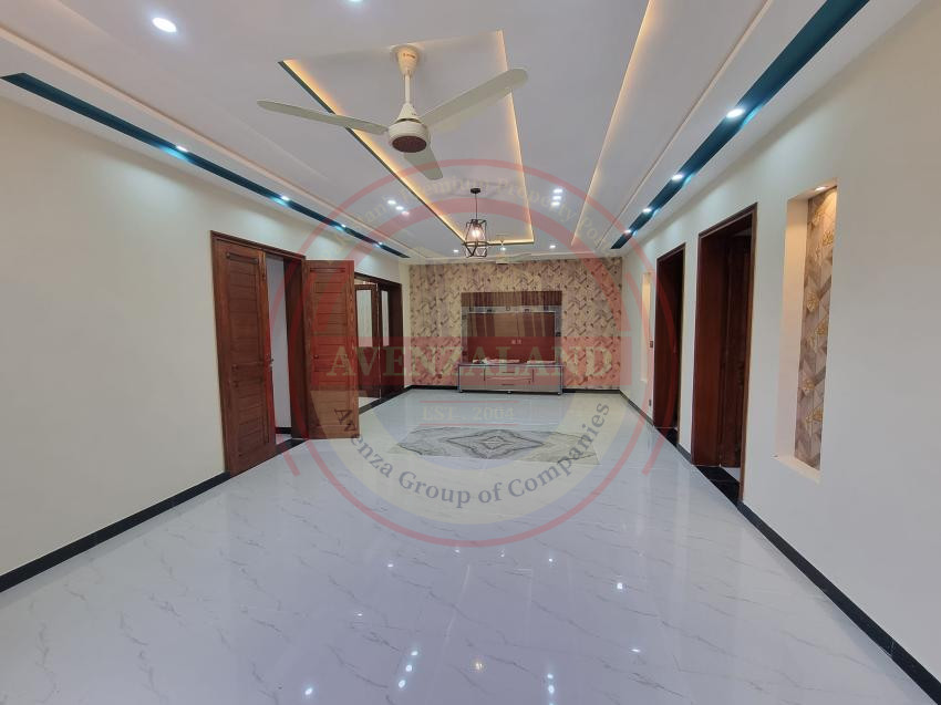 12 Marla Corner House For Sale 