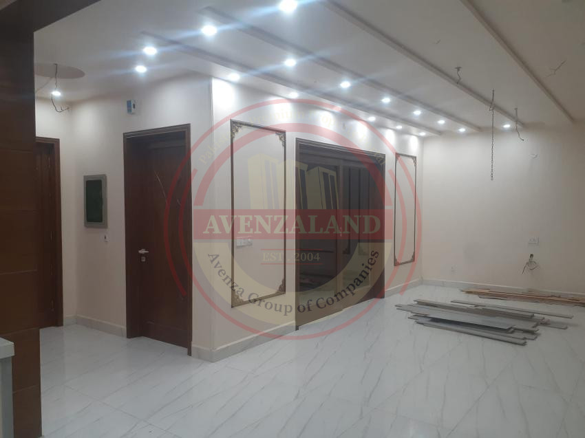 10 Marla House Available For Sale In Gardens Canal Road Faisalabad