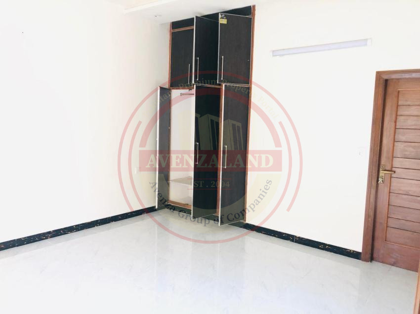 7.5 Marla House Available For Sale At Royal Villas City, Small Canal Road Faislabad