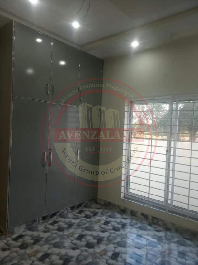 10 Marla House For Sale In Wapda City, Faisalabad