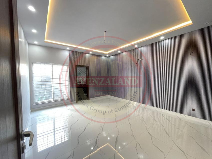 10 Marla House For Sale In Lake City Lahore