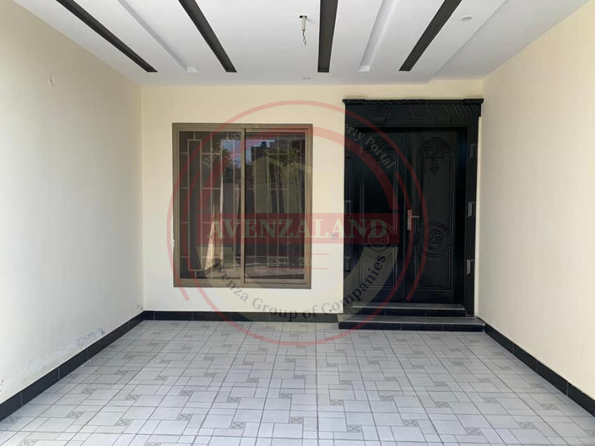 8 Marla Corner House For Sale New Satellite Town Sargodha