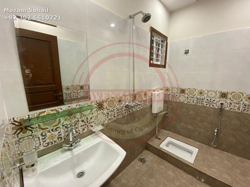 10 Marla House in Bahria Town Lahore