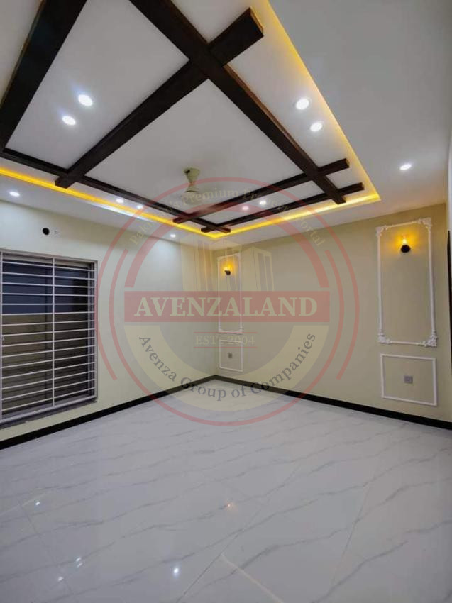 10 Marla House For Sale Sector-C Bahria Town Lahore