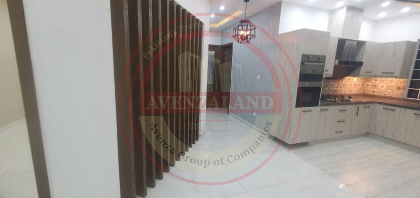 10 Marla House Available For Sale In Bahria Town Phase 8 Rawalpindi