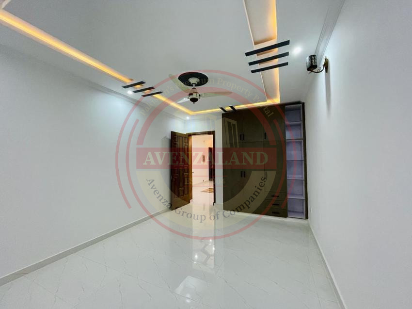 10 Marla House Available For Sale In Bahria Town Phase 8 Rawalpindi