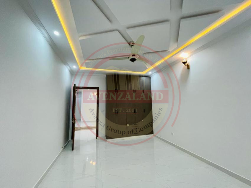 10 Marla House Available For Sale In Bahria Town Phase 8 Rawalpindi