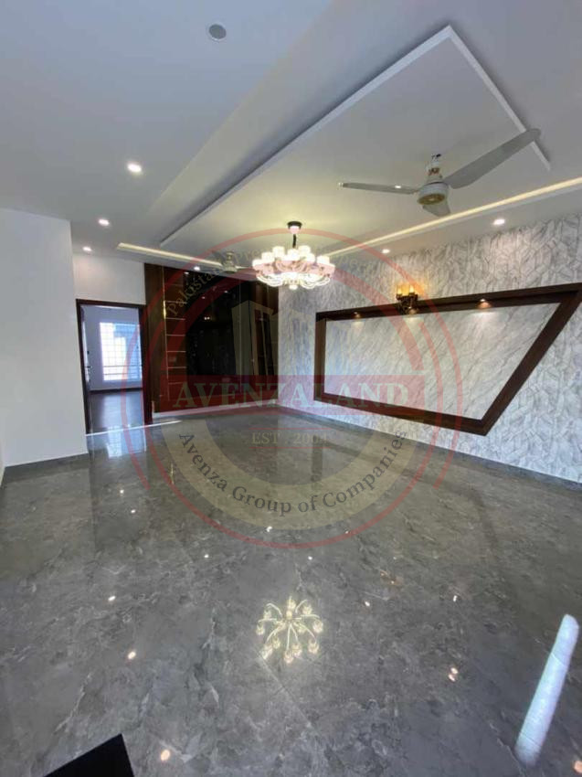 10 Marla House Available For Sale In Bahria Town Phase 2 Rawalpindi