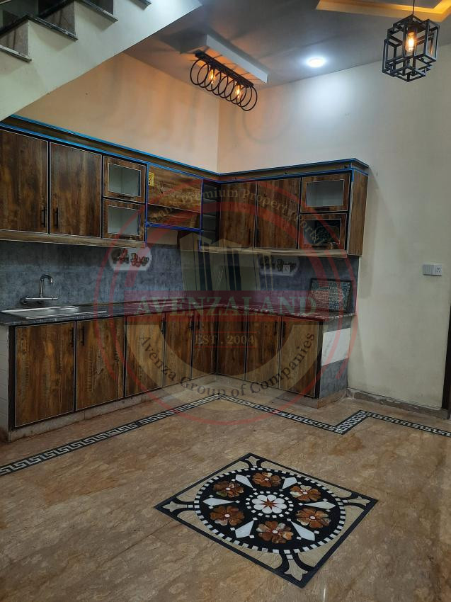 3 Marla House Available For Sale in Baghbanpura college road Farnes street Lahore
