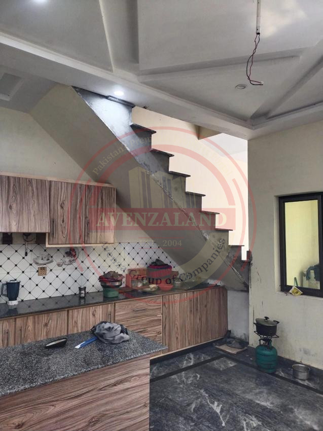 3 Marla House near in Ring Road  Lahore