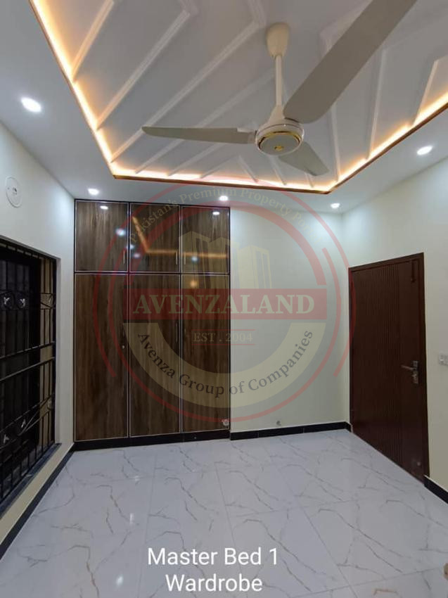 5 Marla House For sale in central park housing scheme Lahore
