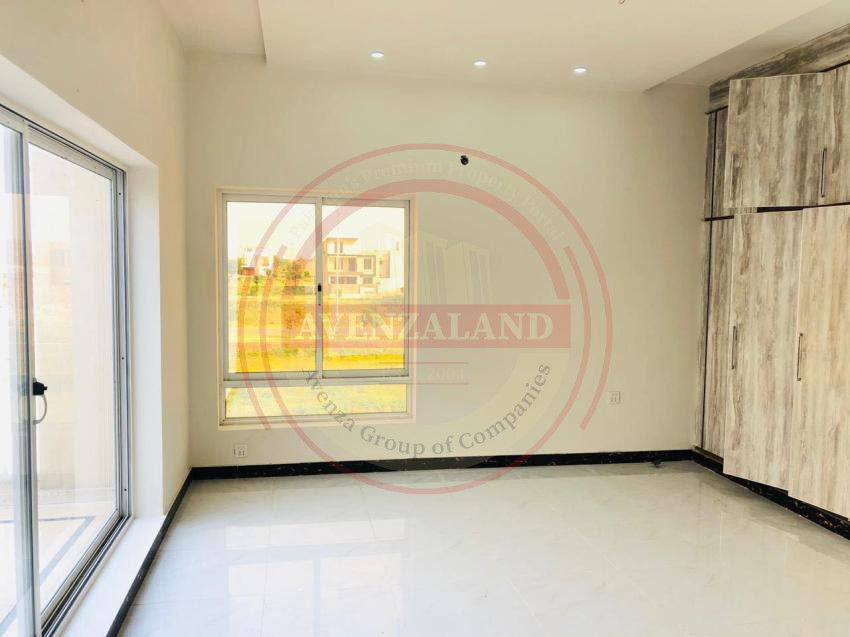 7.5 Marla House Available For Sale At Royal Villas City, Small Canal Road Faislabad