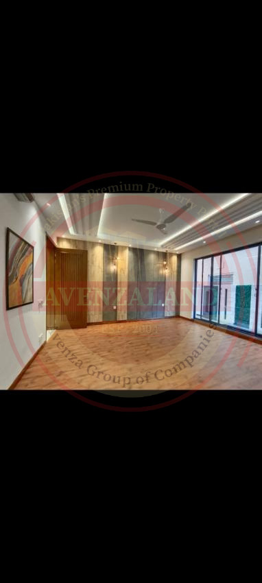 1 Kanal House Available For Sale In DHA Lahore