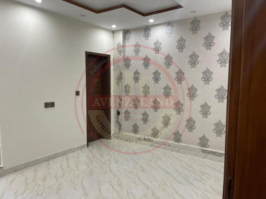 5 Marla House Available For Sale In Bahria Nasheman Lahore