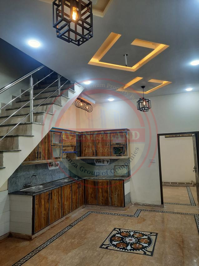 3 Marla House Available For Sale in Baghbanpura college road Farnes street Lahore