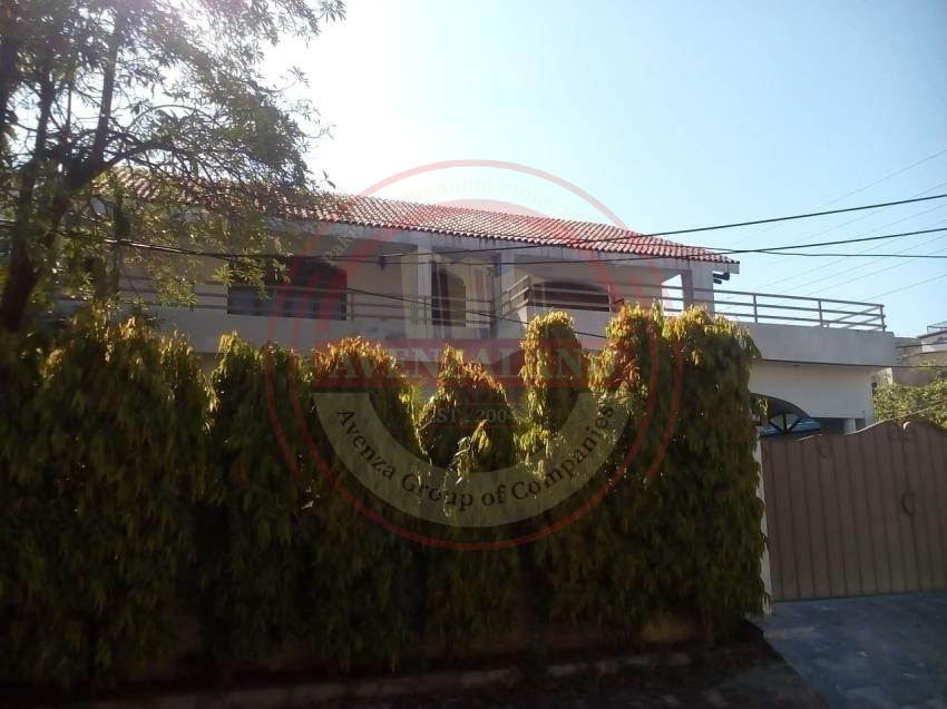 12 Marla House for Sale in Johar Town Lahore 