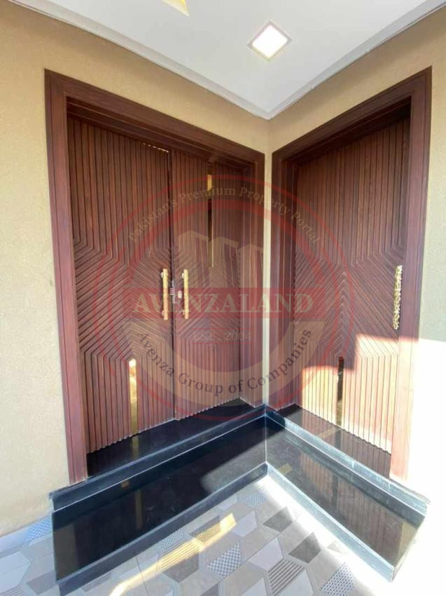 10 Marla House For Sale In Bahria Town Rawalpindi.