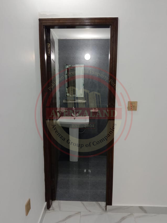 5 Marla House For Sale In Park View City Lahore.
