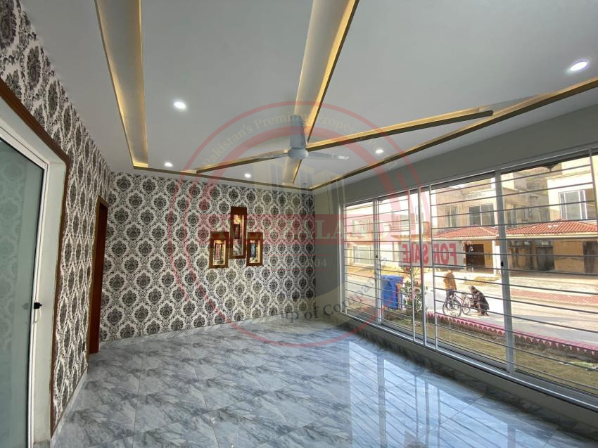 12 Marla House For Sale In Bahria Town Rawalpindi.