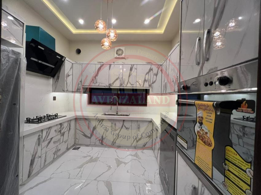 10 Marla House For Sale Bahria Town Lahore