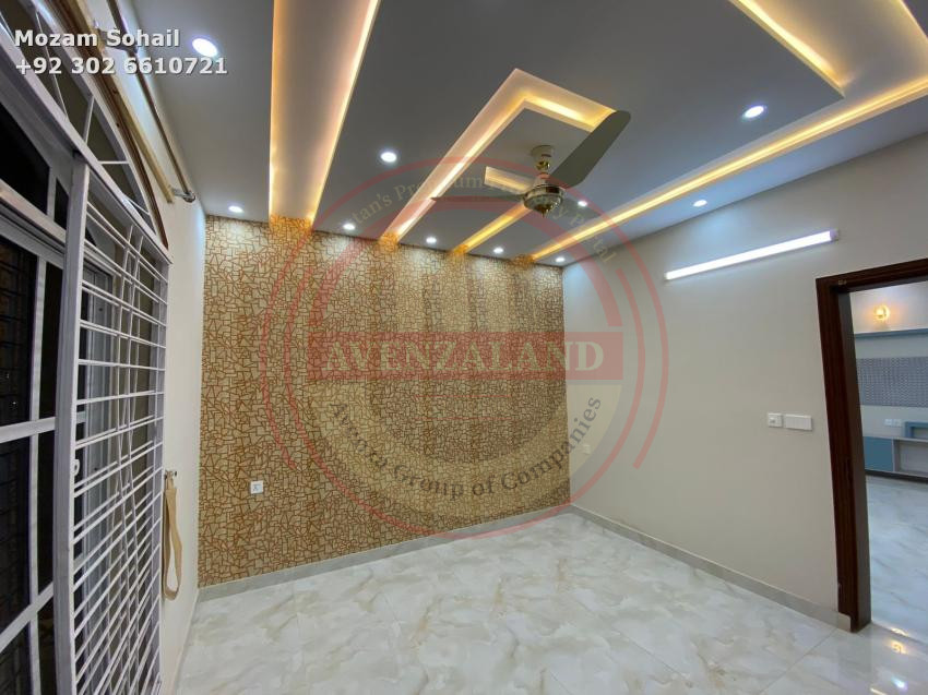 10 Marla House in Bahria Town Lahore