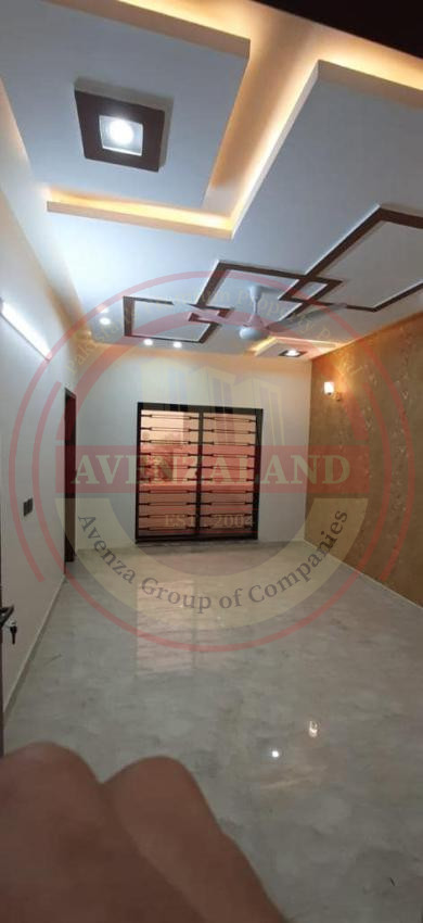 8 Marla House For Sale In DHA Lahore.