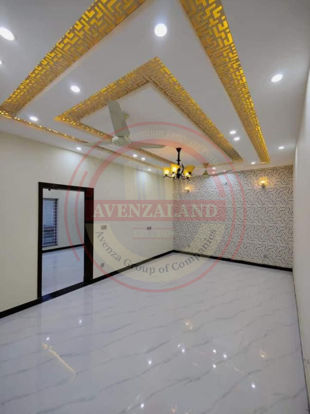 10 Marla House For Sale Sector-C Bahria Town Lahore