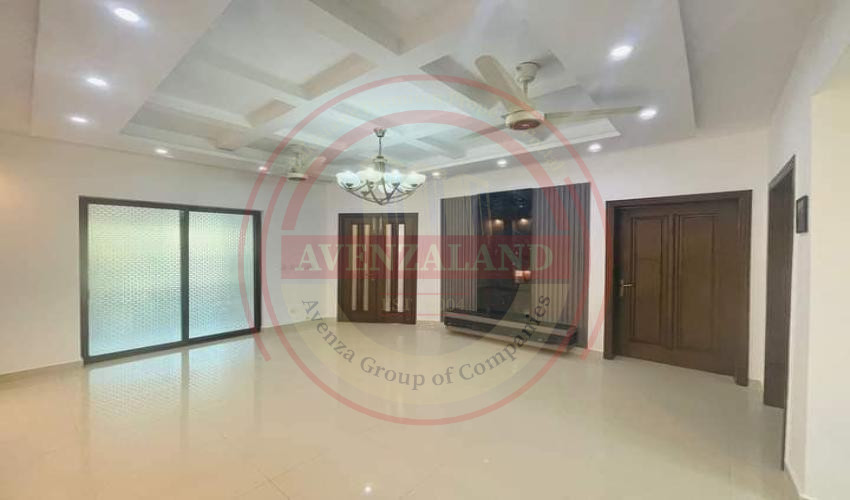 10 Marla House For Rent In Bahria Town Rawalpindi.
