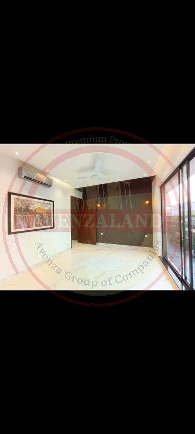 1 Kanal House Available For Sale In DHA Lahore