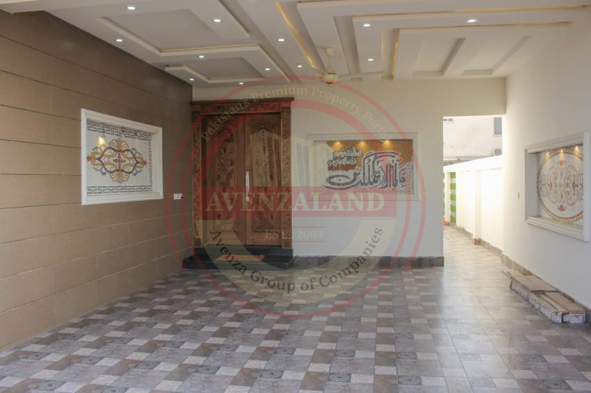 1 Kanal House For Sale In Johar Town, Lahore.