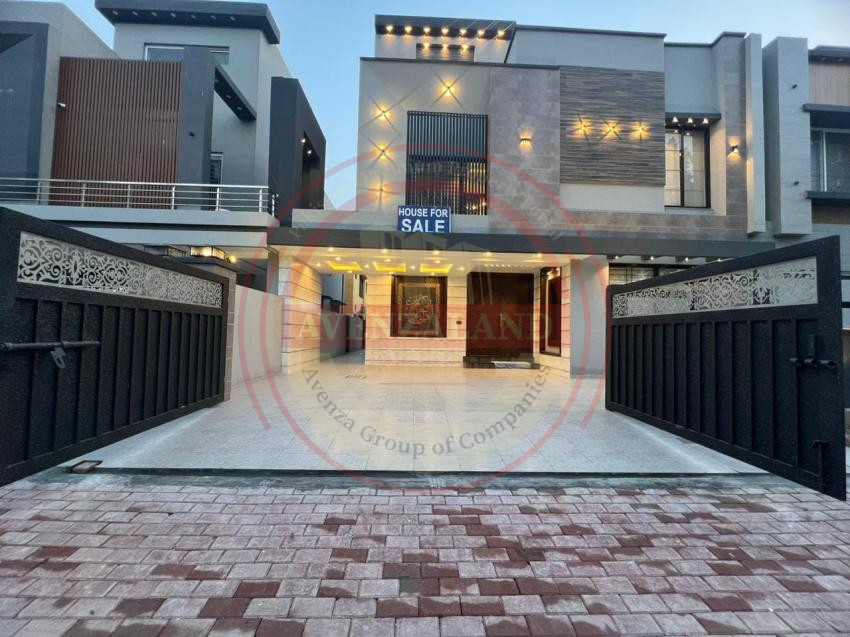 10 Marla House For Sale Bahria Town Lahore