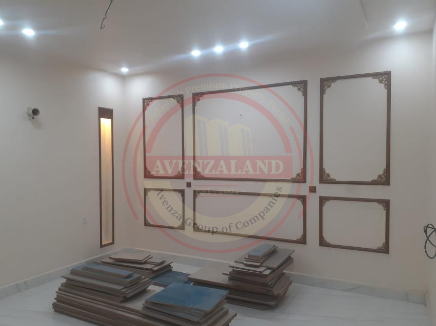 10 Marla House Available For Sale In Gardens Canal Road Faisalabad