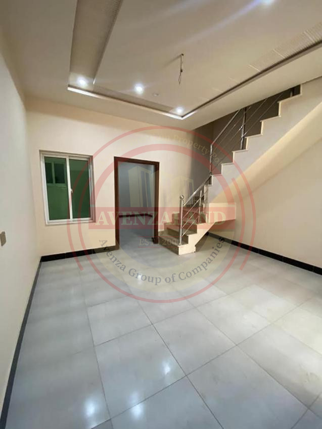 4 Marla House Available in Canal Road Faislabad