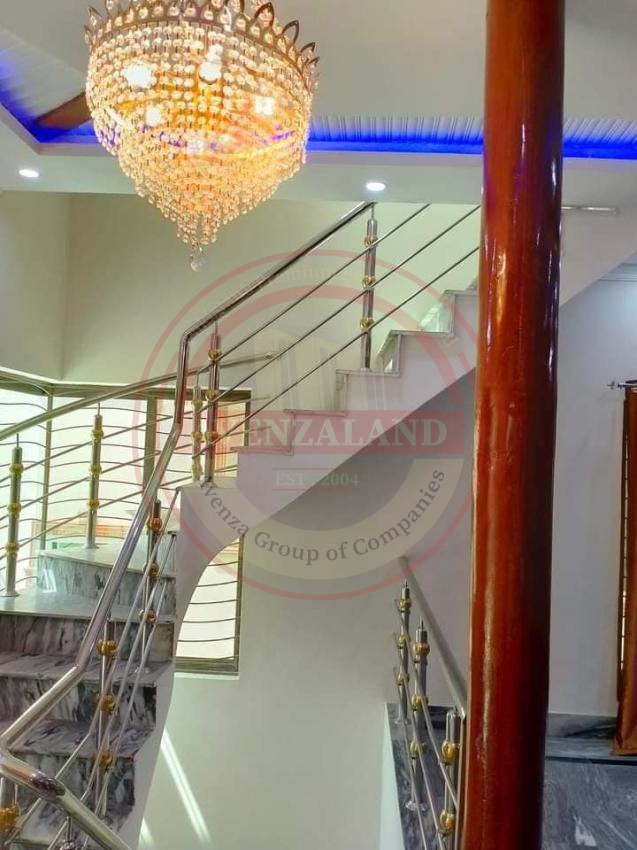 10 Marla House Available For Sale In Central Park Housing Scheme Lahore