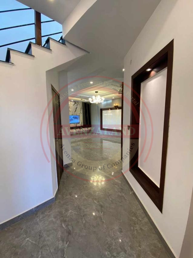 10 Marla House For Sale In Bahria Town Rawalpindi.