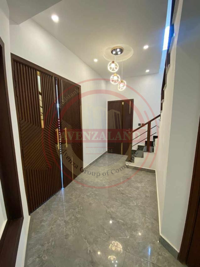 10 Marla House For Sale In Bahria Town Rawalpindi.