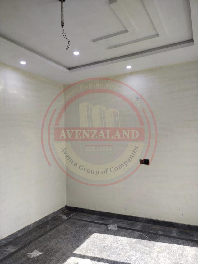 3 Marla House near in Ring Road  Lahore