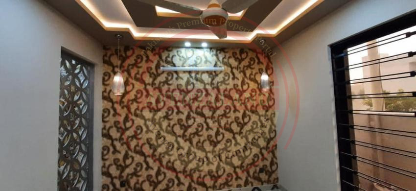 8 Marla House For Sale In DHA Lahore.