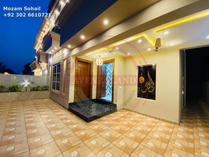 10 Marla House in Bahria Town Lahore