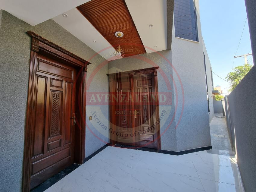 12 Marla House For Sale in Lahore