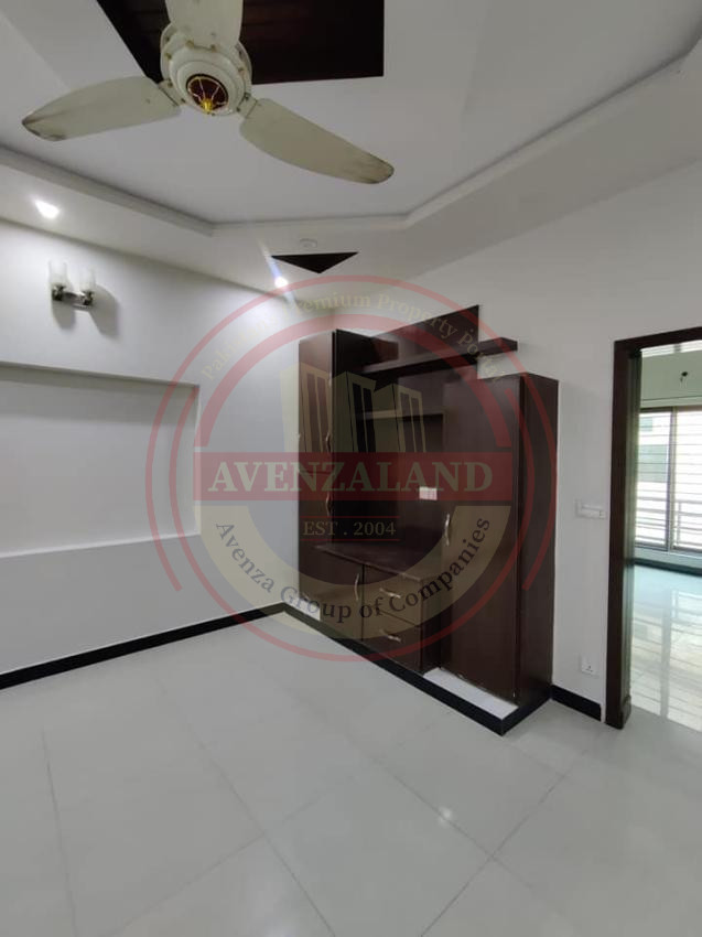 7 Marla house available for sale Bahria town phase 8 Lahore