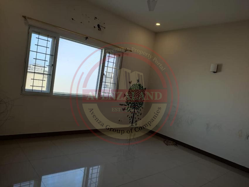 3 bed portion for rent Khayaban e Iqbal Karachi