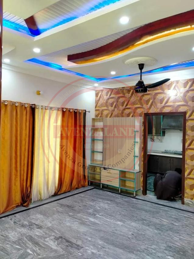 10 Marla House Available For Sale In Central Park Housing Scheme Lahore