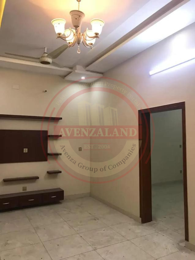 5 Marla House For Sale In Iqbal Town Gujranwala.